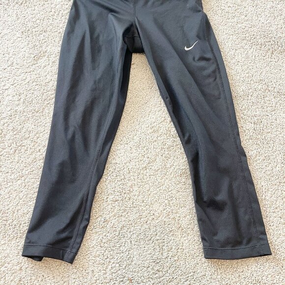 Nike‎ Dri-Fit Running Capri Pant Womens Sz XS Black Epic Lux Tight Running - Picture 2 of 11